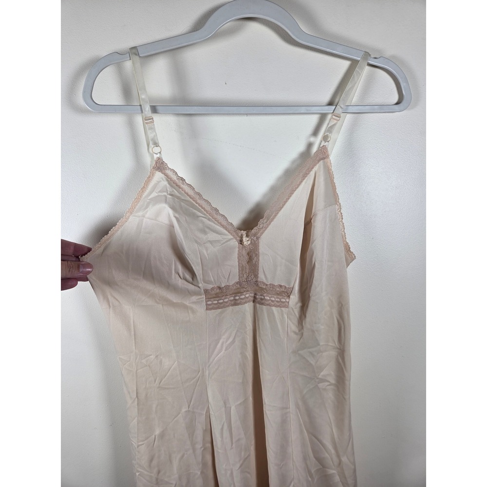 Vintage Sears Beige Lace Trim Full Slip Anti Cling Nylon Size 34 Average Length - Picture 2 of 9
